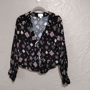 Everly Wome's Black Paisley Print Women's Top Size M